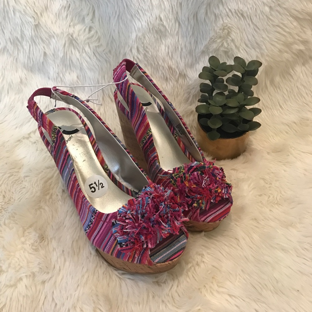Report Colorful Wedges
